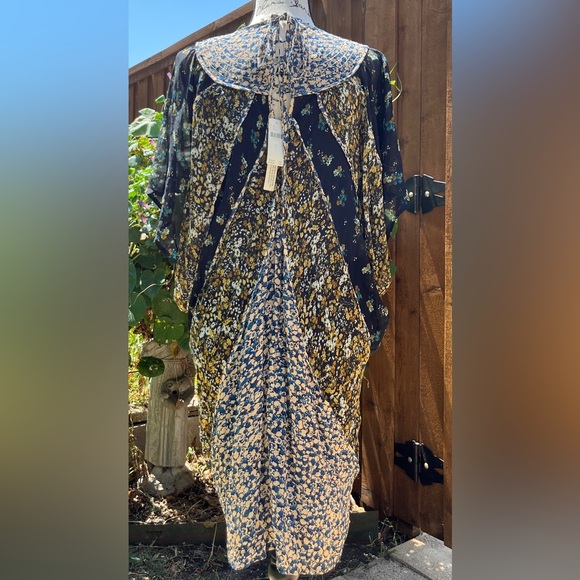 Anthropologie Short Sleeve Draped Tunic Mini Dress in Blue Floral Size S NWT - Picture 2 of 7